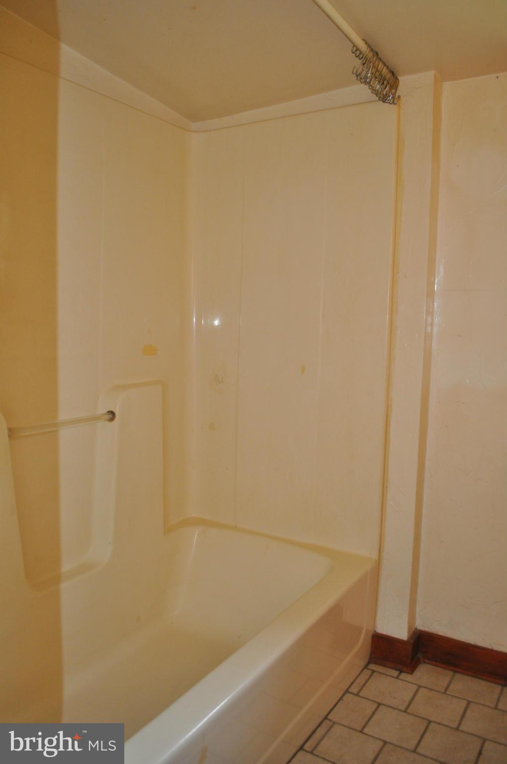 6601 Middleburg Road Keymar, MD 21757 - Photo 14 of 18 Bath