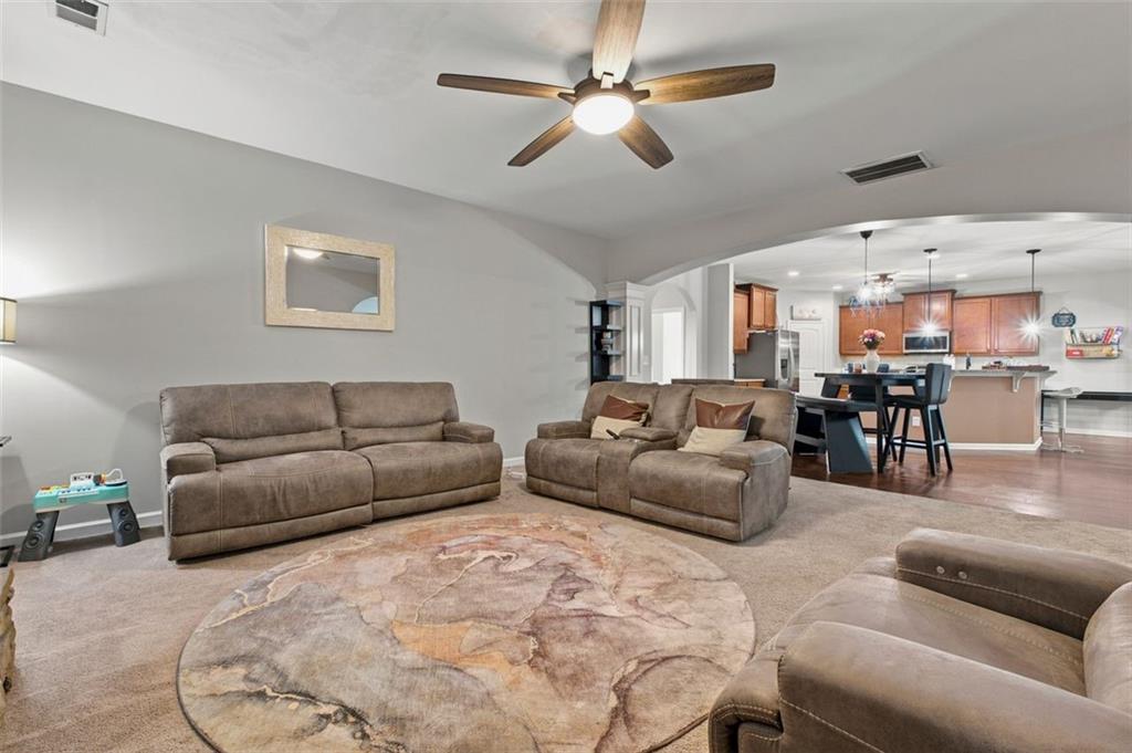 4240 Henry Road Southwest Snellville, GA 30039 - Photo 10 of 31 Gallery Image 10