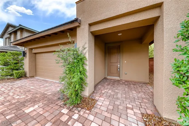 $2,595 | 7012 Pearl Hilltop Court, Las Vegas, NV 89148