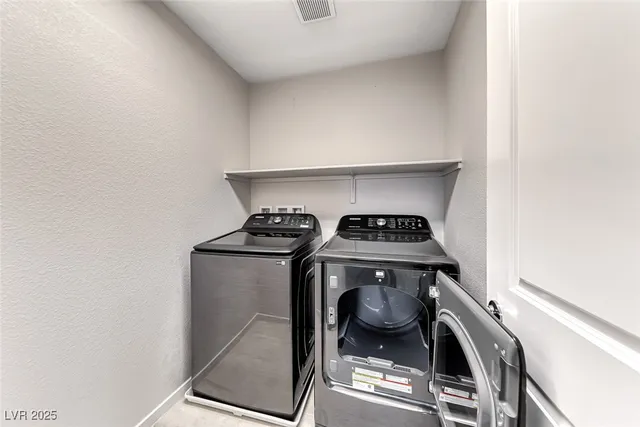 $2,595 | 7012 Pearl Hilltop Court, Las Vegas, NV 89148