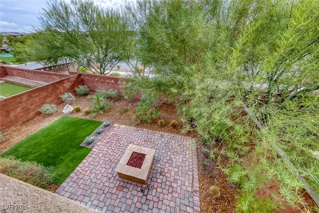 $2,595 | 7012 Pearl Hilltop Court, Las Vegas, NV 89148