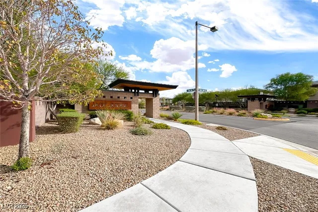 $2,595 | 7012 Pearl Hilltop Court, Las Vegas, NV 89148