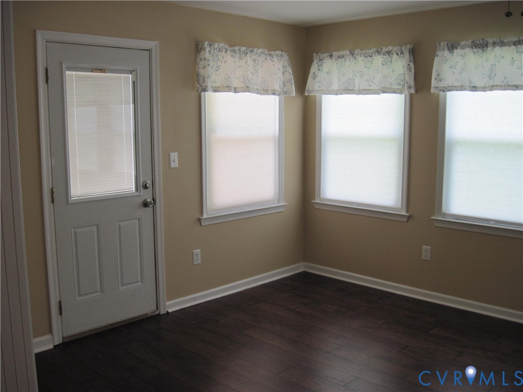 94 Sand Hill Road Toano, VA 23168 - Photo 7 of 20 Florida room with patio access