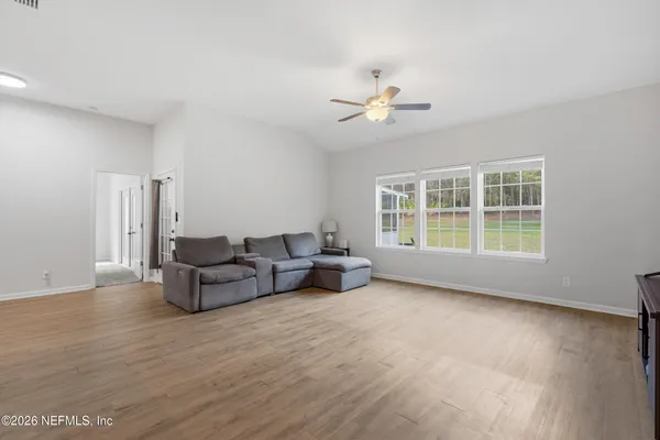 $2,800 | 94 Sorrel Street, Middleburg, FL 32068