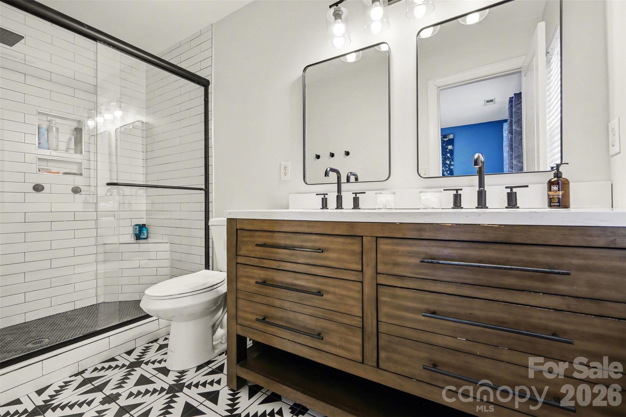 2729 Avalon Loop Road Charlotte, NC 28269 - Photo 15 of 26 Gallery Image 15