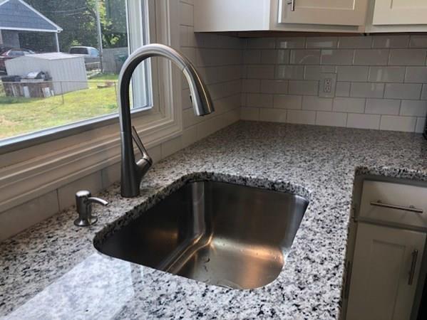 13 Suzanne Street Springfield, MA 01104 - Photo 14 of 33 Gallery Image 14