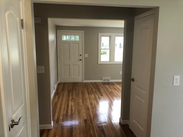 13 Suzanne Street Springfield, MA 01104 - Photo 20 of 33 Gallery Image 20