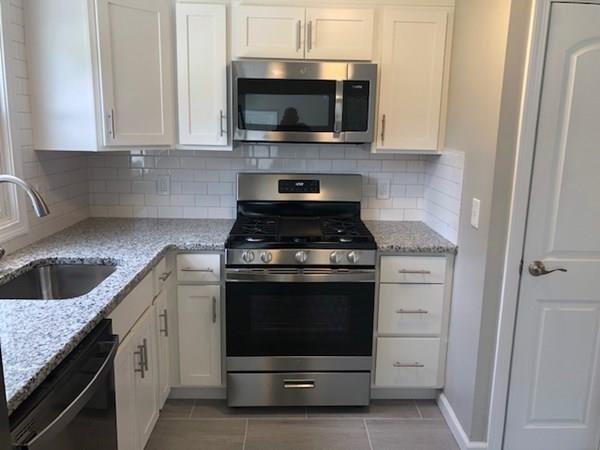 13 Suzanne Street Springfield, MA 01104 - Photo 10 of 33 Gallery Image 10