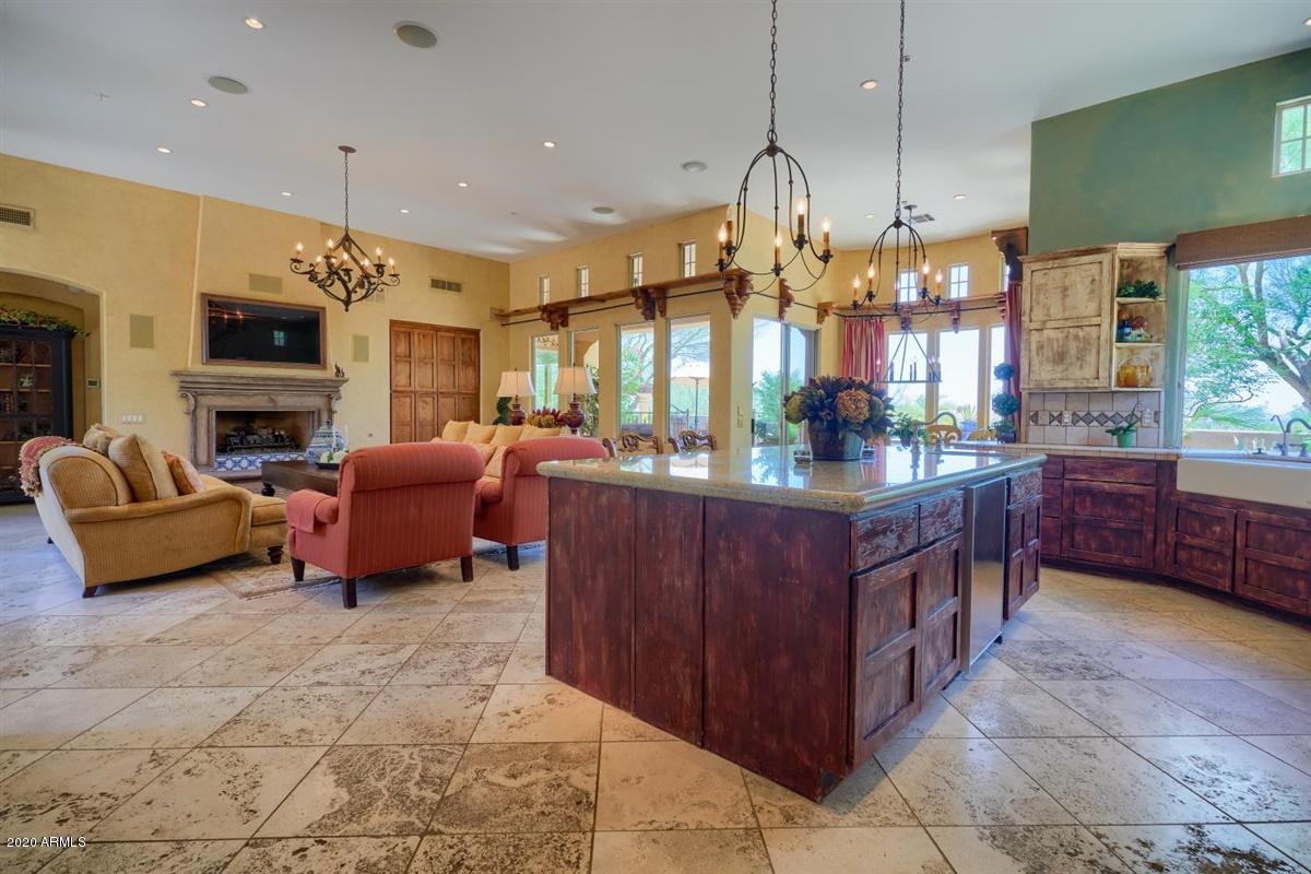 9239 East Mountain Spring Road Scottsdale, AZ 85255 - Photo 19 of 70 Great room/Kitchen