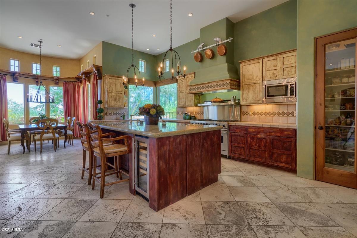 9239 East Mountain Spring Road Scottsdale, AZ 85255 - Photo 25 of 70 Kitchen