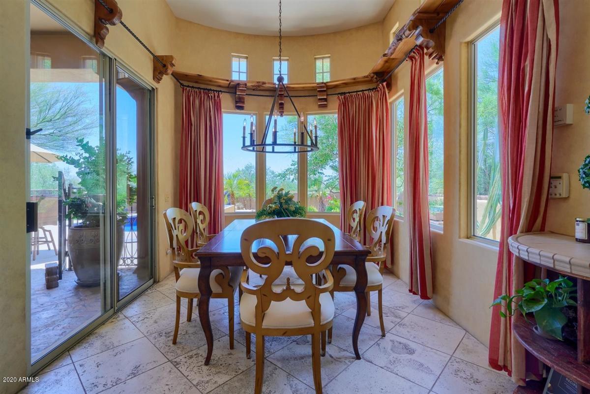 9239 East Mountain Spring Road Scottsdale, AZ 85255 - Photo 26 of 70 Breakfast nook