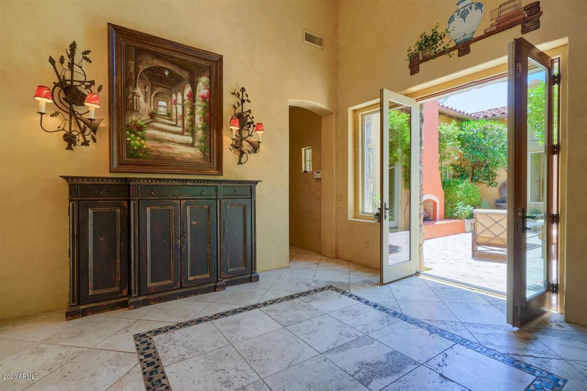 9239 East Mountain Spring Road Scottsdale, AZ 85255 - Photo 7 of 70 Foyer