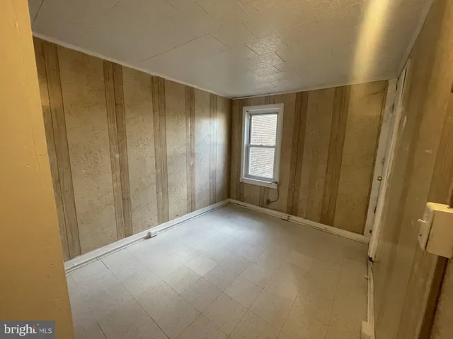 $1,400 | 932 Walnut Street, Reading, PA 19601