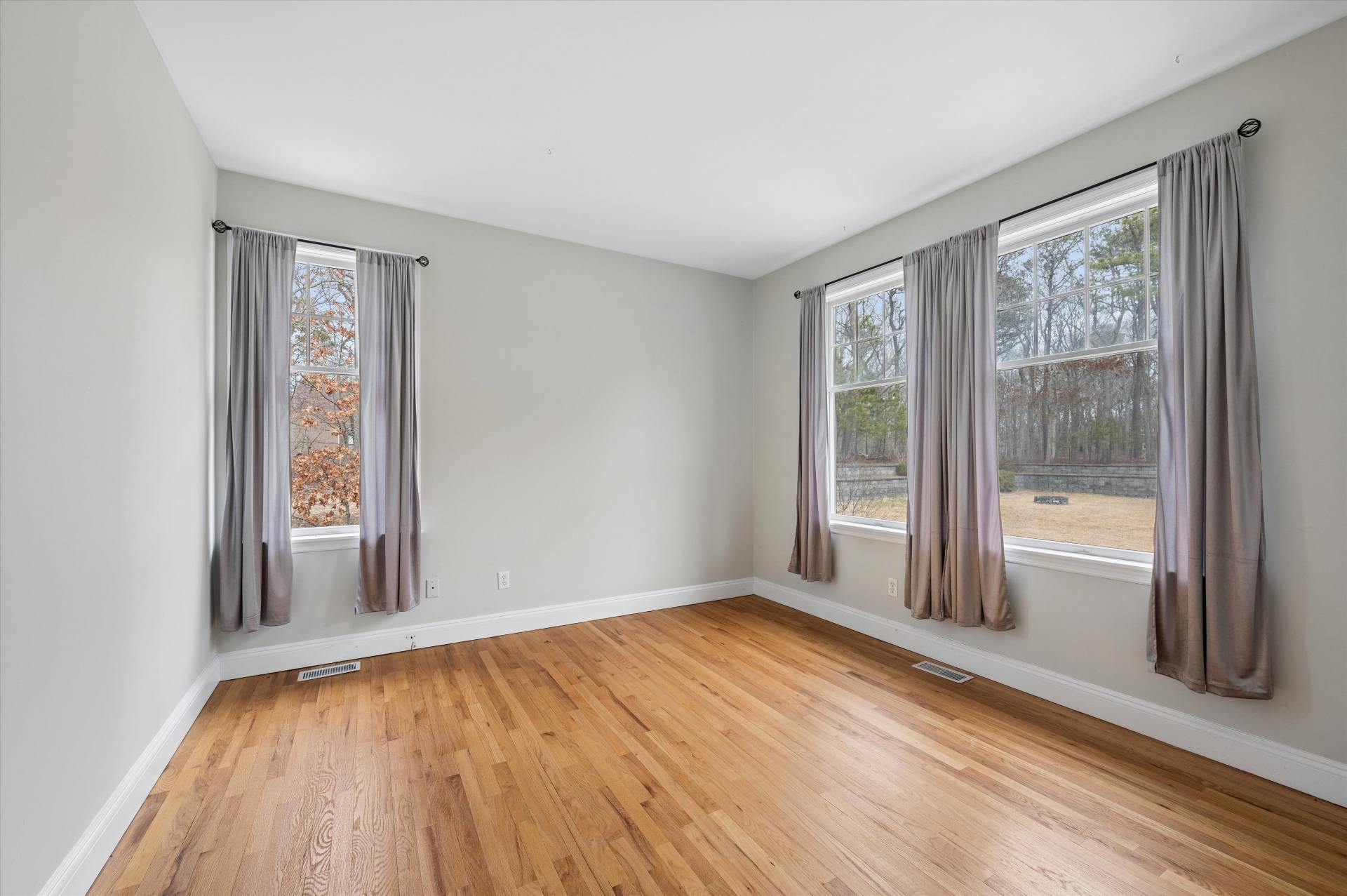 61 Channing Cross Hampton Bays, NY 11946 - Photo 9 of 28