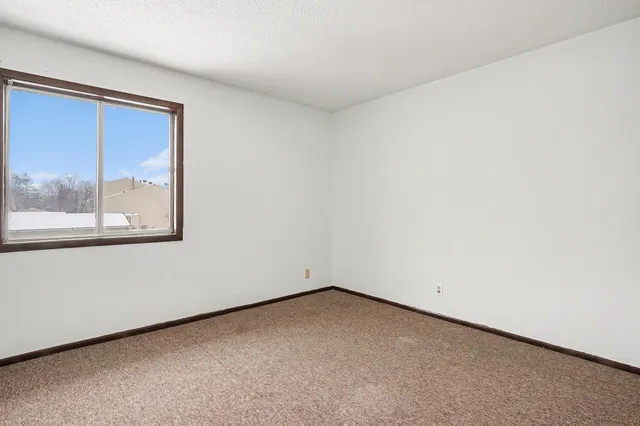 $160,000 | 7922 Yates Avenue North, Brooklyn Park, MN 55443