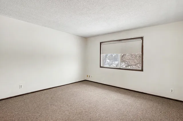 $160,000 | 7922 Yates Avenue North, Brooklyn Park, MN 55443