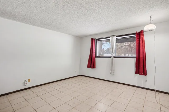 $160,000 | 7922 Yates Avenue North, Brooklyn Park, MN 55443