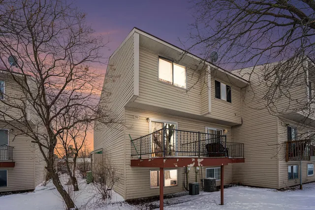 $160,000 | 7922 Yates Avenue North, Brooklyn Park, MN 55443