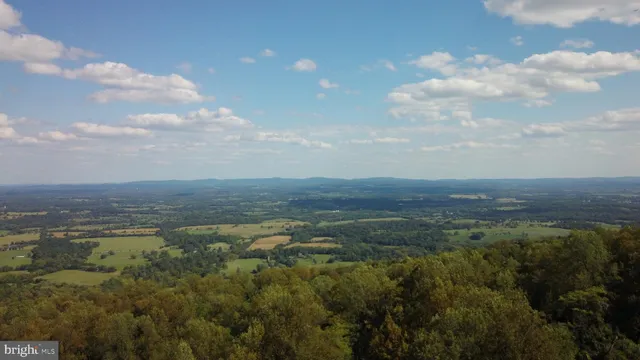 $499,000 | Blueridge Mountain, Upperville, VA 20184