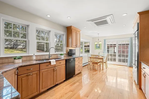 $1,795,000 | 14 Melrose Avenue, Needham, MA 02492