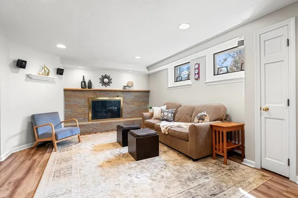 $1,795,000 | 14 Melrose Avenue, Needham, MA 02492
