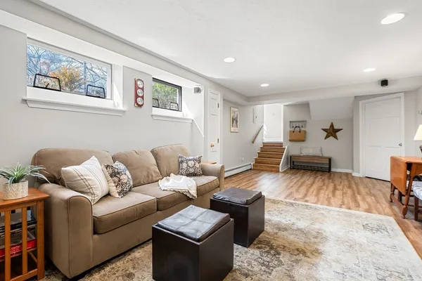 $1,795,000 | 14 Melrose Avenue, Needham, MA 02492