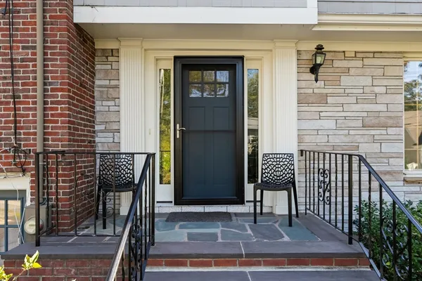 $1,795,000 | 14 Melrose Avenue, Needham, MA 02492