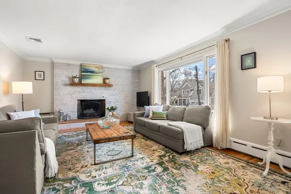 $1,795,000 | 14 Melrose Avenue, Needham, MA 02492