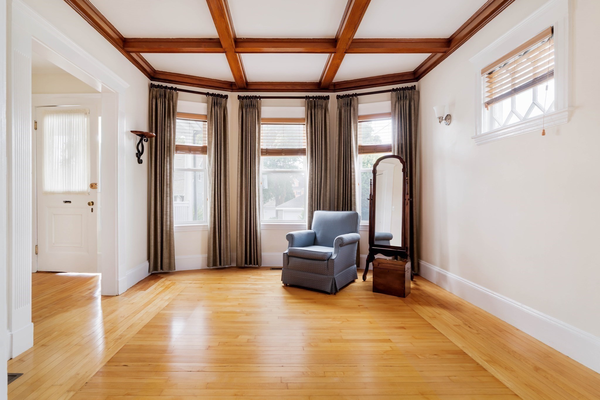 2-4 Peabody Road, Unit 2 Stoneham, MA 02180 - Photo 7 of 16 Gallery Image 7