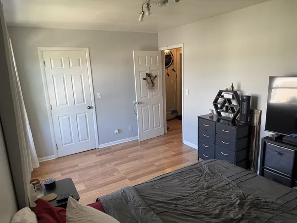 $2,150 | 362 Farmington Lane, Vernon Hills, IL 60061