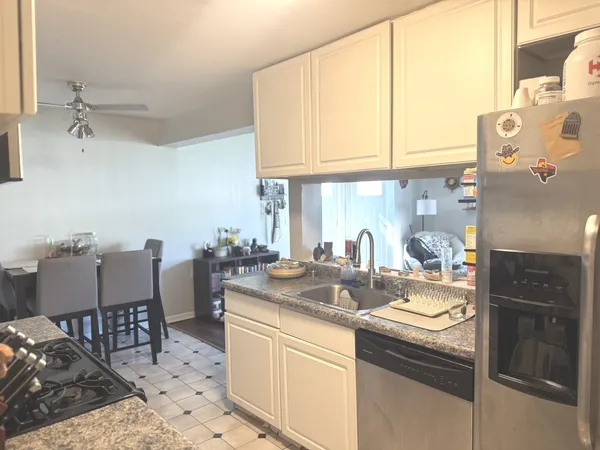 $2,150 | 362 Farmington Lane, Vernon Hills, IL 60061