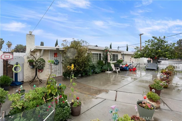 $399,900 | 442 North Victoria Avenue, San Jacinto, CA 92583