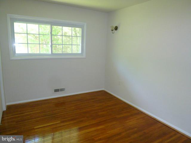 4716 Ravensworth Road Annandale, VA 22003 - Photo 10 of 18 Bedroom