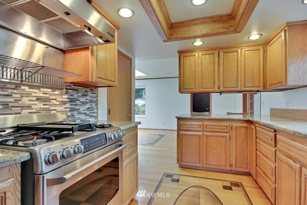 14408 Southeast 169th Street Renton, WA 98058 - Photo 9 of 24 Gallery Image 9