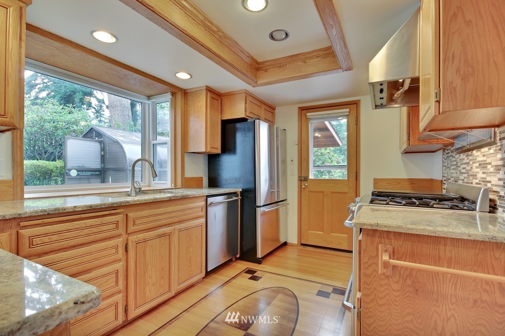14408 Southeast 169th Street Renton, WA 98058 - Photo 10 of 24 Gallery Image 10