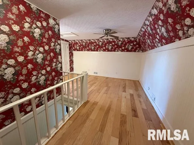 $149,900 | 827 East Carroll Street, Macomb, IL 61455