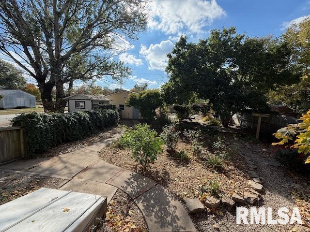 827 East Carroll Street Macomb, IL 61455 - Photo 26 of 36