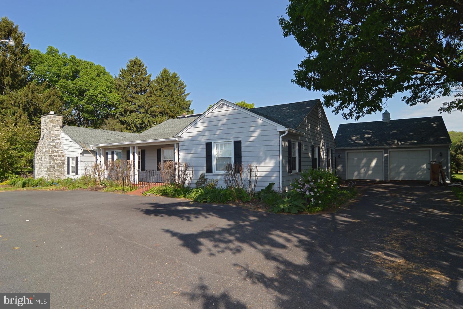 481 Faust Road Reading, PA 19608 - Photo 3 of 35