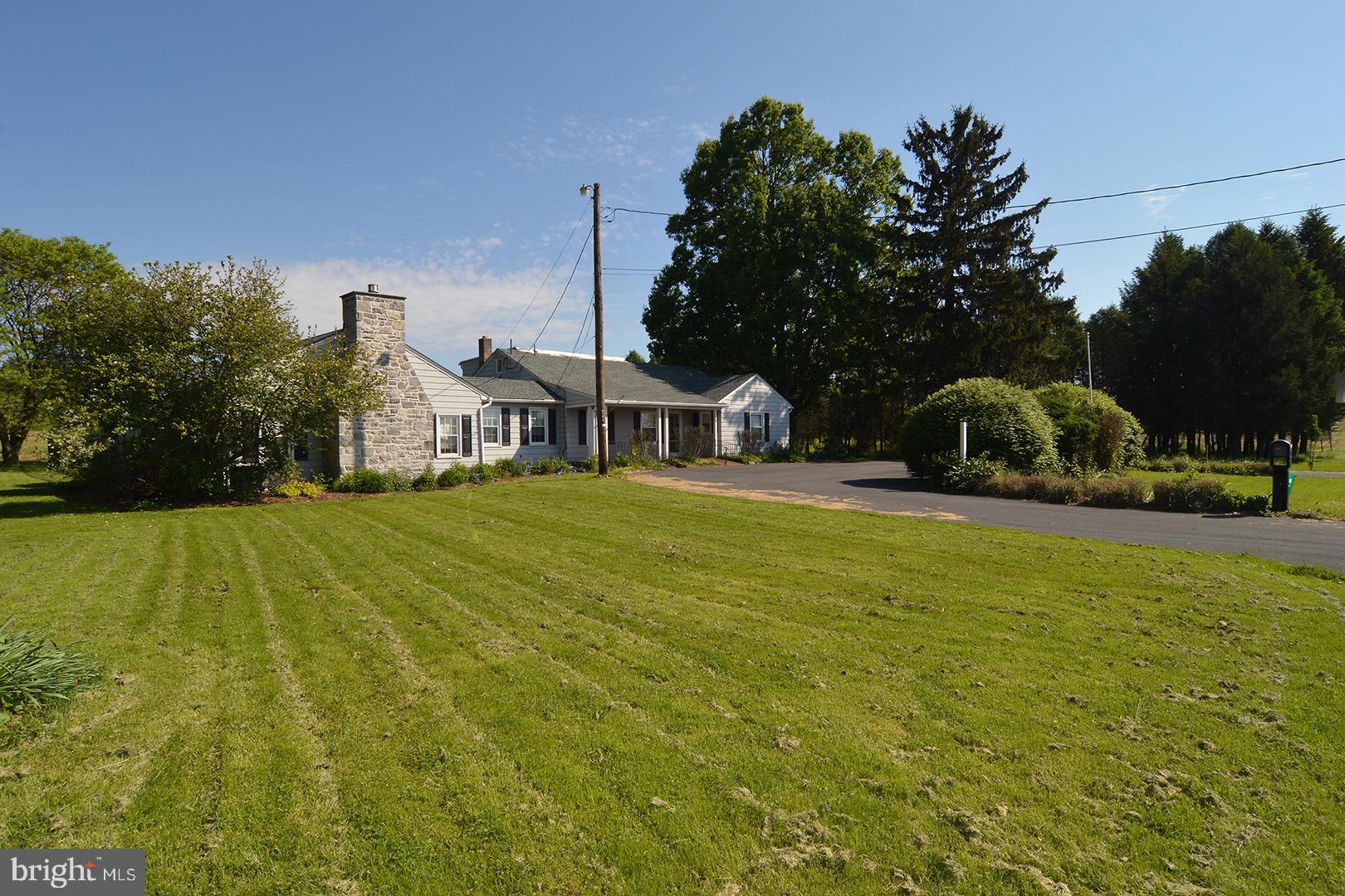 481 Faust Road Reading, PA 19608 - Photo 5 of 35