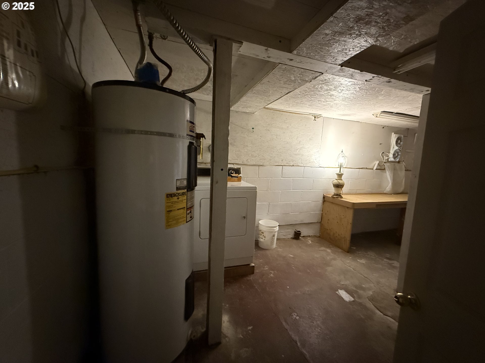 715 Jackson Avenue Coos Bay, OR 97420 - Photo 34 of 46 a bathroom with a sink and shower