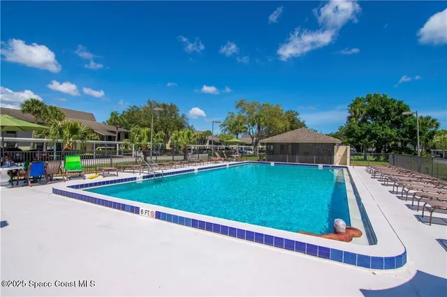 $1,500 | 27 Plantation Drive, Unit 202, Vero Beach, FL 32966
