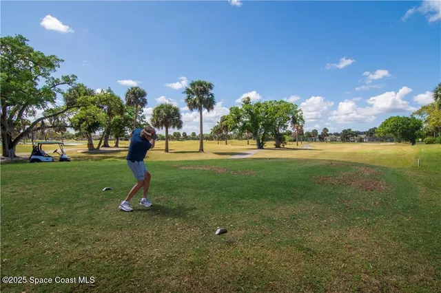 $1,500 | 27 Plantation Drive, Unit 202, Vero Beach, FL 32966