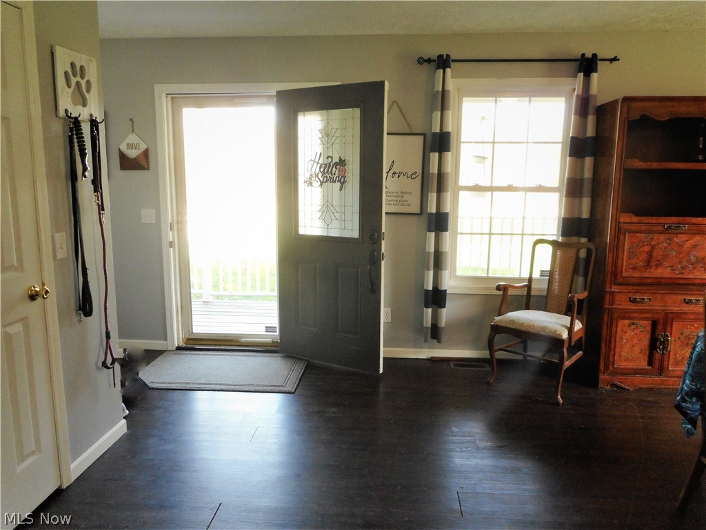 7301 Depot Road Ashtabula, OH 44004 - Photo 2 of 26 Entrance into this great home, so much open space here.