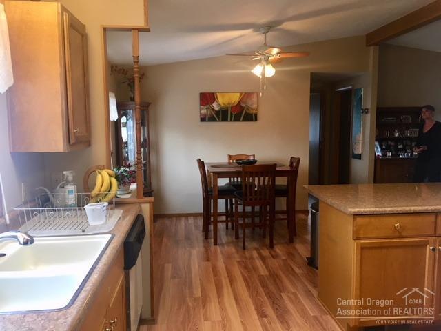 19542 Apache Road Bend, OR 97702 - Photo 5 of 13 Additional Photo