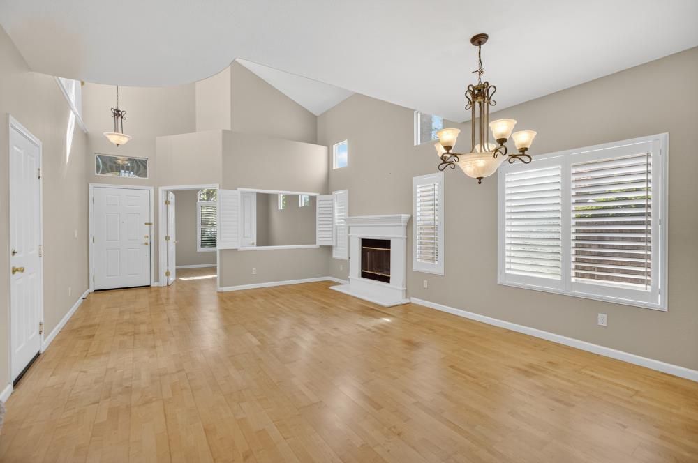 5817 Spring Flower Drive Elk Grove, CA 95757 - Photo 11 of 62