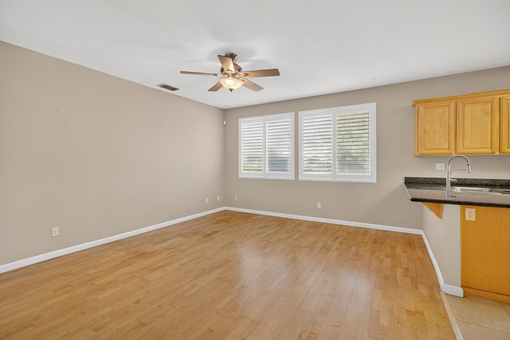 5817 Spring Flower Drive Elk Grove, CA 95757 - Photo 13 of 62