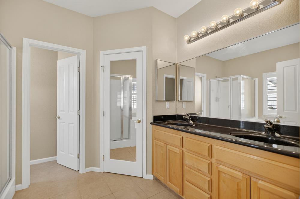 5817 Spring Flower Drive Elk Grove, CA 95757 - Photo 45 of 62