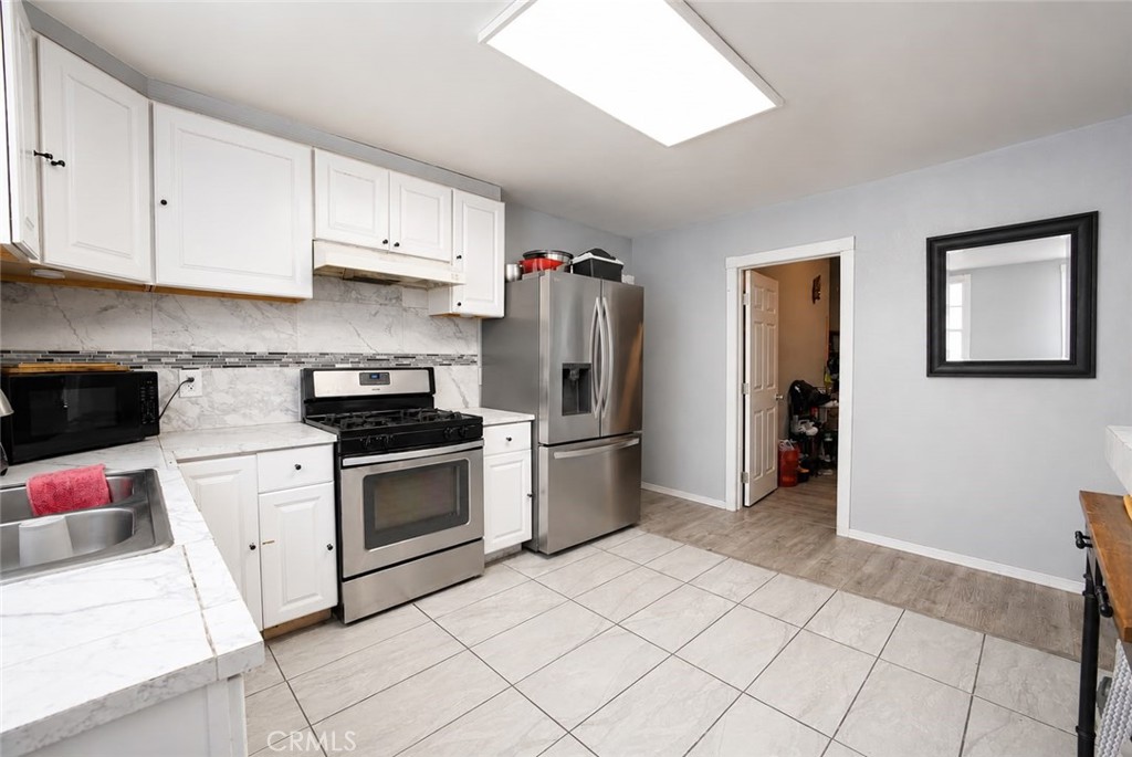 3934 Brockton Avenue Riverside, CA 92501 - Photo 15 of 34 Gallery Image 15