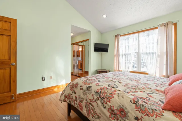 $725,000 | 18 Tall Oaks Court, Old Bridge, NJ 08857