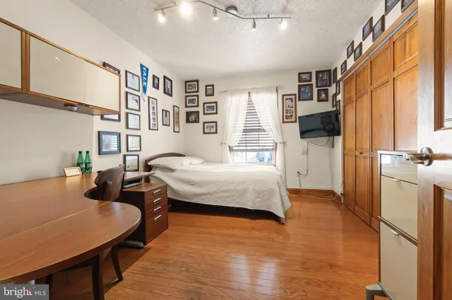 $725,000 | 18 Tall Oaks Court, Old Bridge, NJ 08857